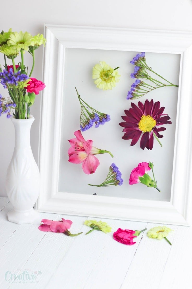 Framed dried flowers craft