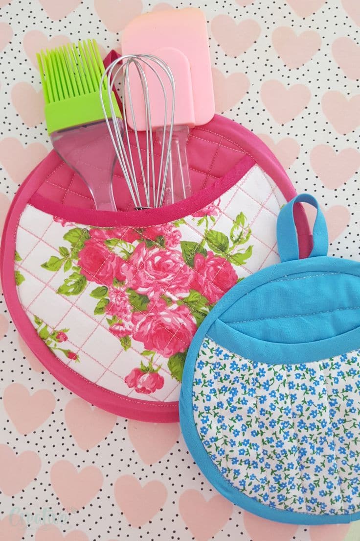 How to Make Easy Quilted Potholders, Step by Step instructions with video