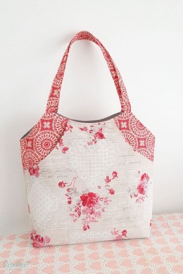 Front Pocket Tote Bag Pattern | Easy Peasy Creative Ideas