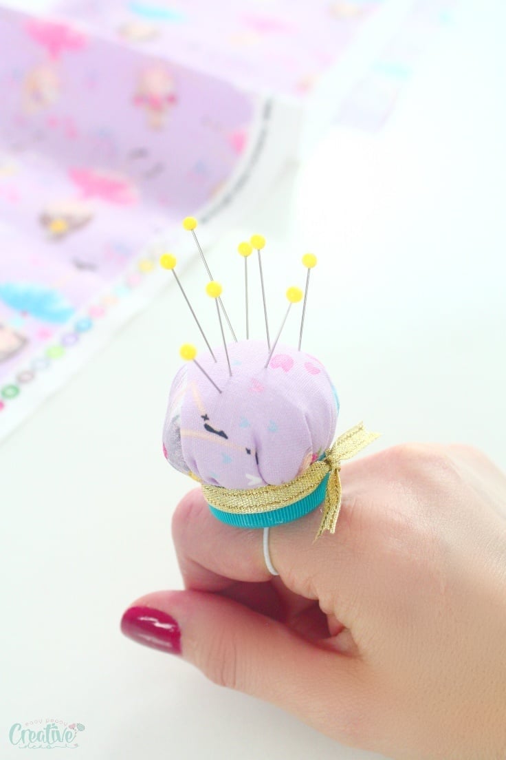 Super cute, easy and quick finger pincushion you need to make right now