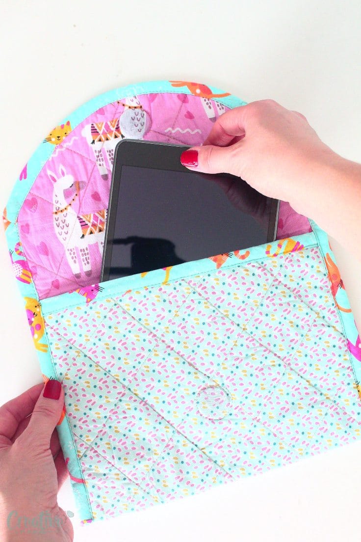 Super easy and quick quilted tablet case you need to try today