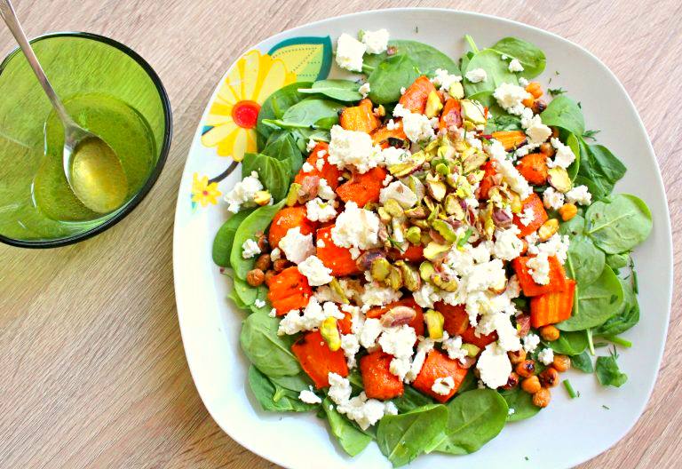 Spinach carrot salad