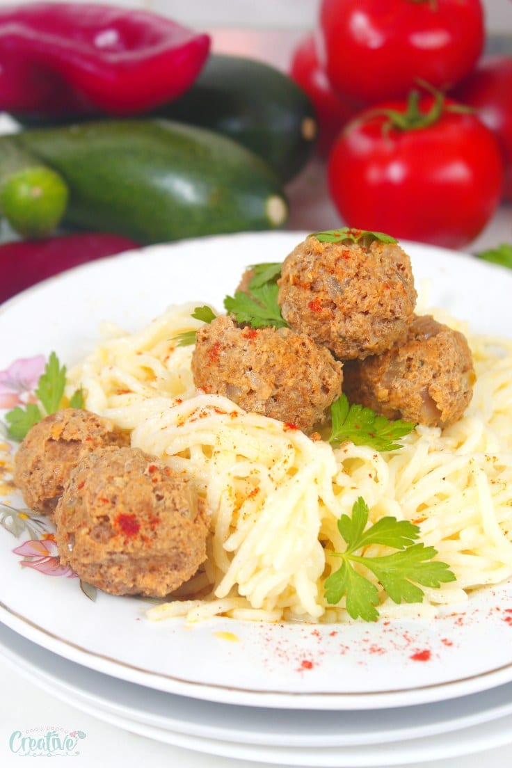 Cooking meatballs in slow cooker