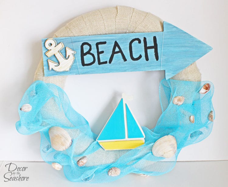 Image of interchangeable summer wreath