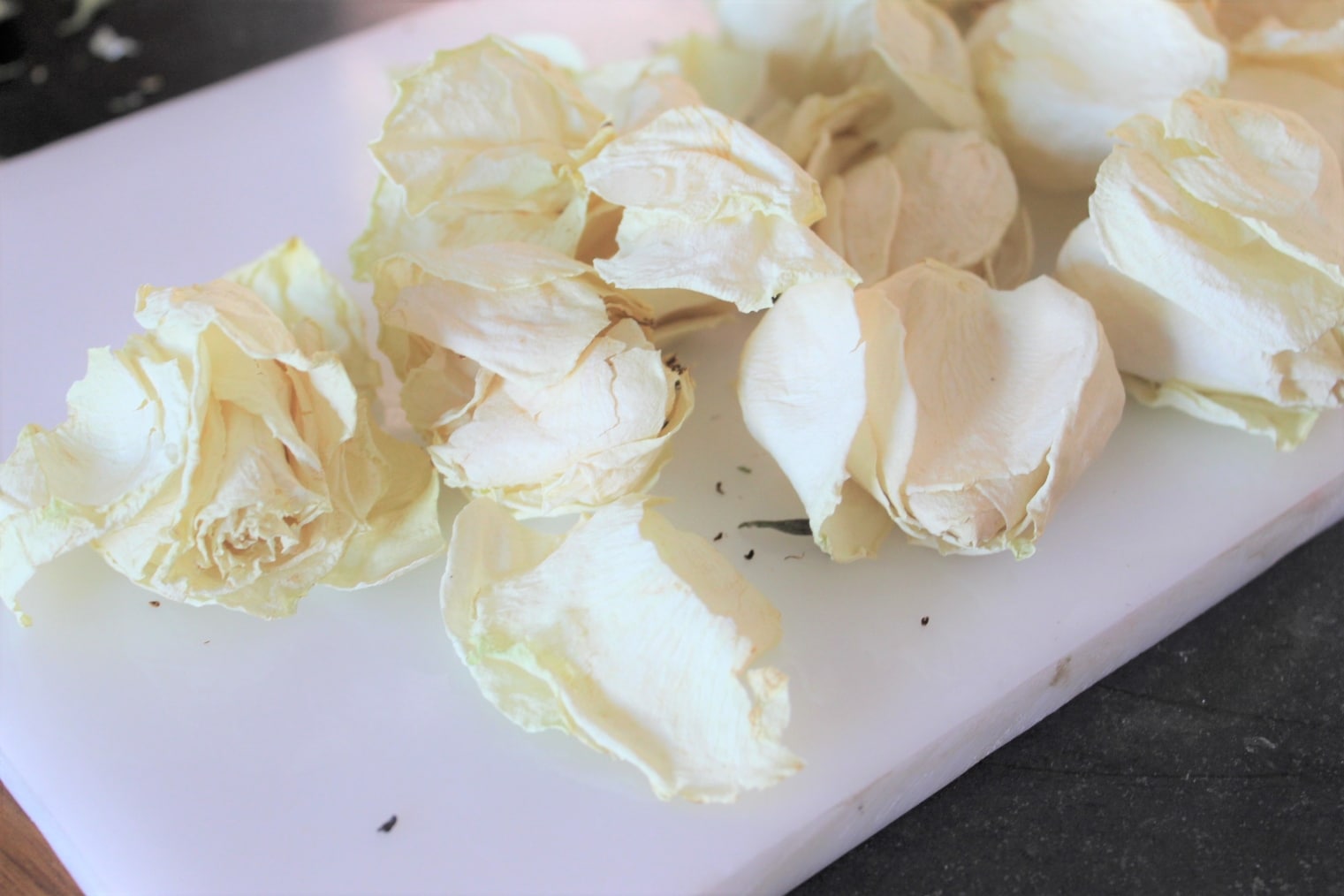 How To Dry Rose Petals For Soap Making - Rose Petals Soap Recipe – VedaOils