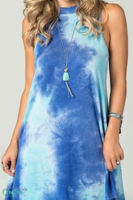 Tie dyed women's dress - How to DIY tie dye at home