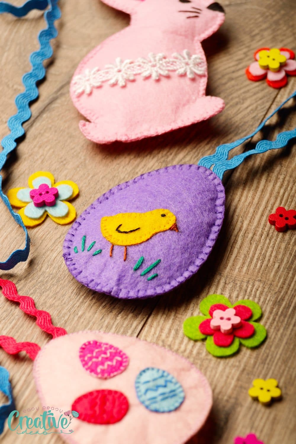 Photo of Easter eggs decorate with the patch sewing method