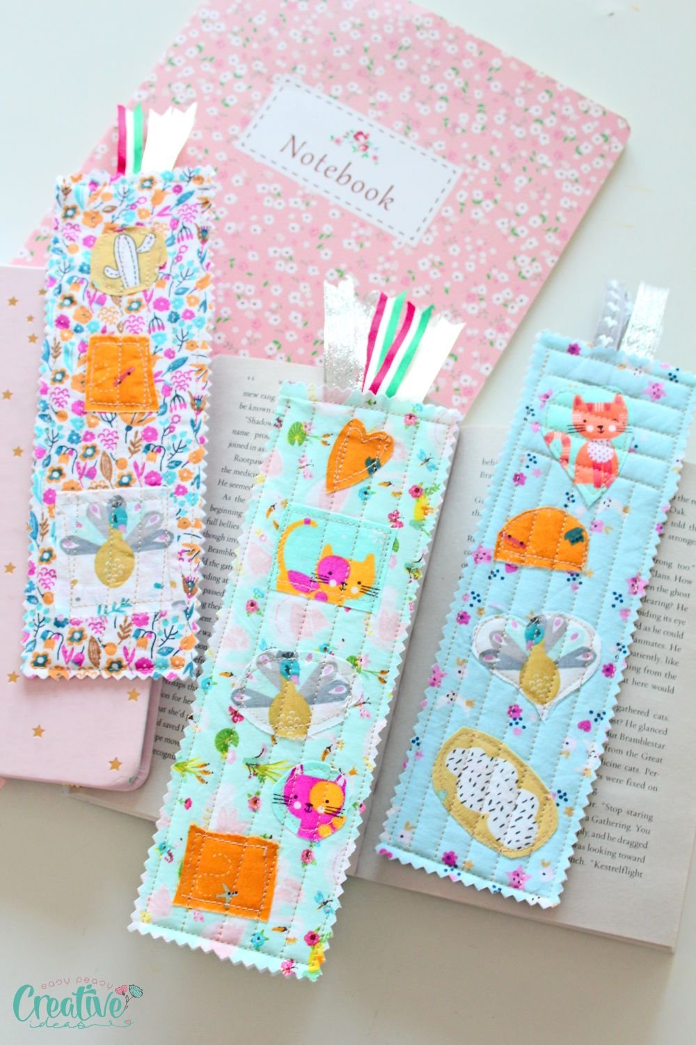Easy bookmarks to sew with fabric scraps