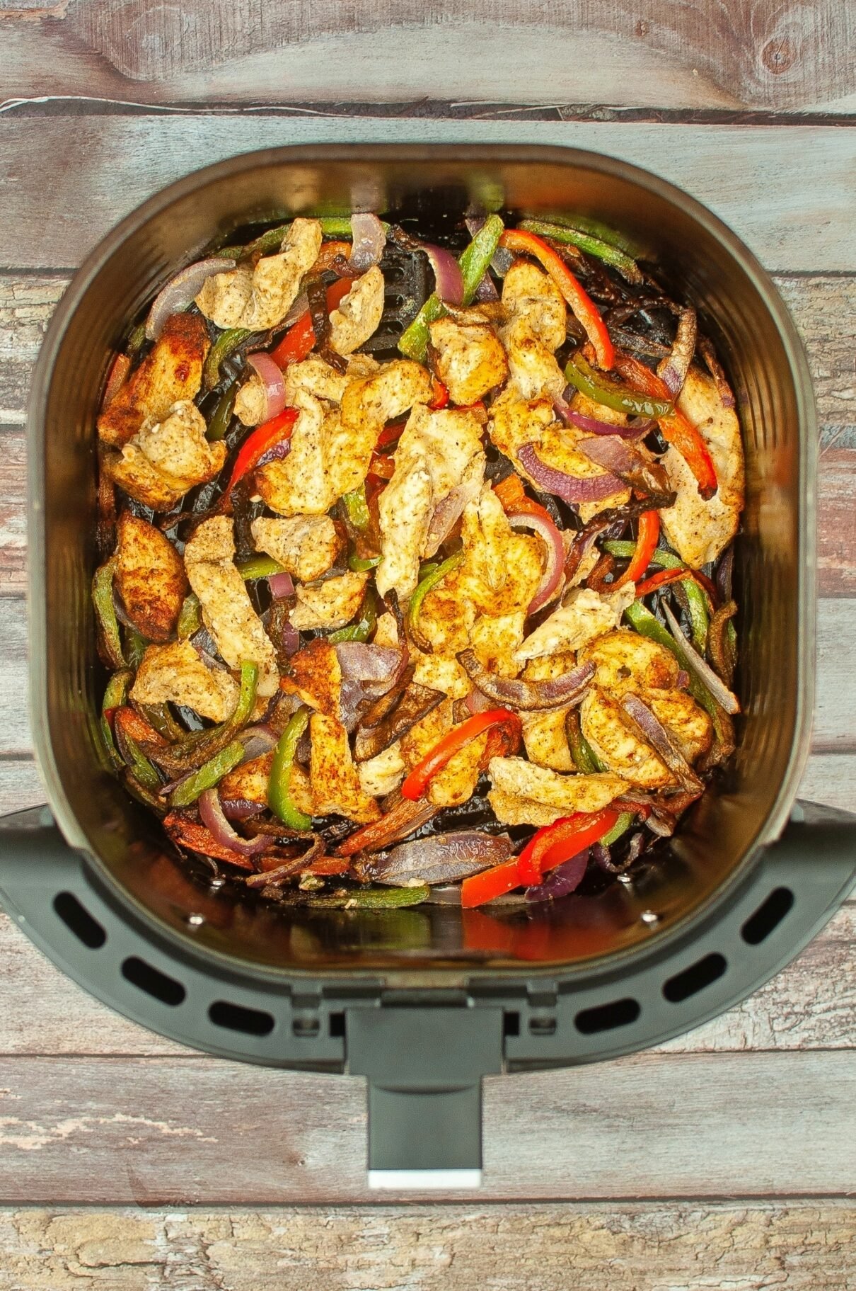 Whip up some mouthwatering chicken fajitas for air fryer - a simple yet tasty treat for your taste buds! Perfect for busy weeknights.