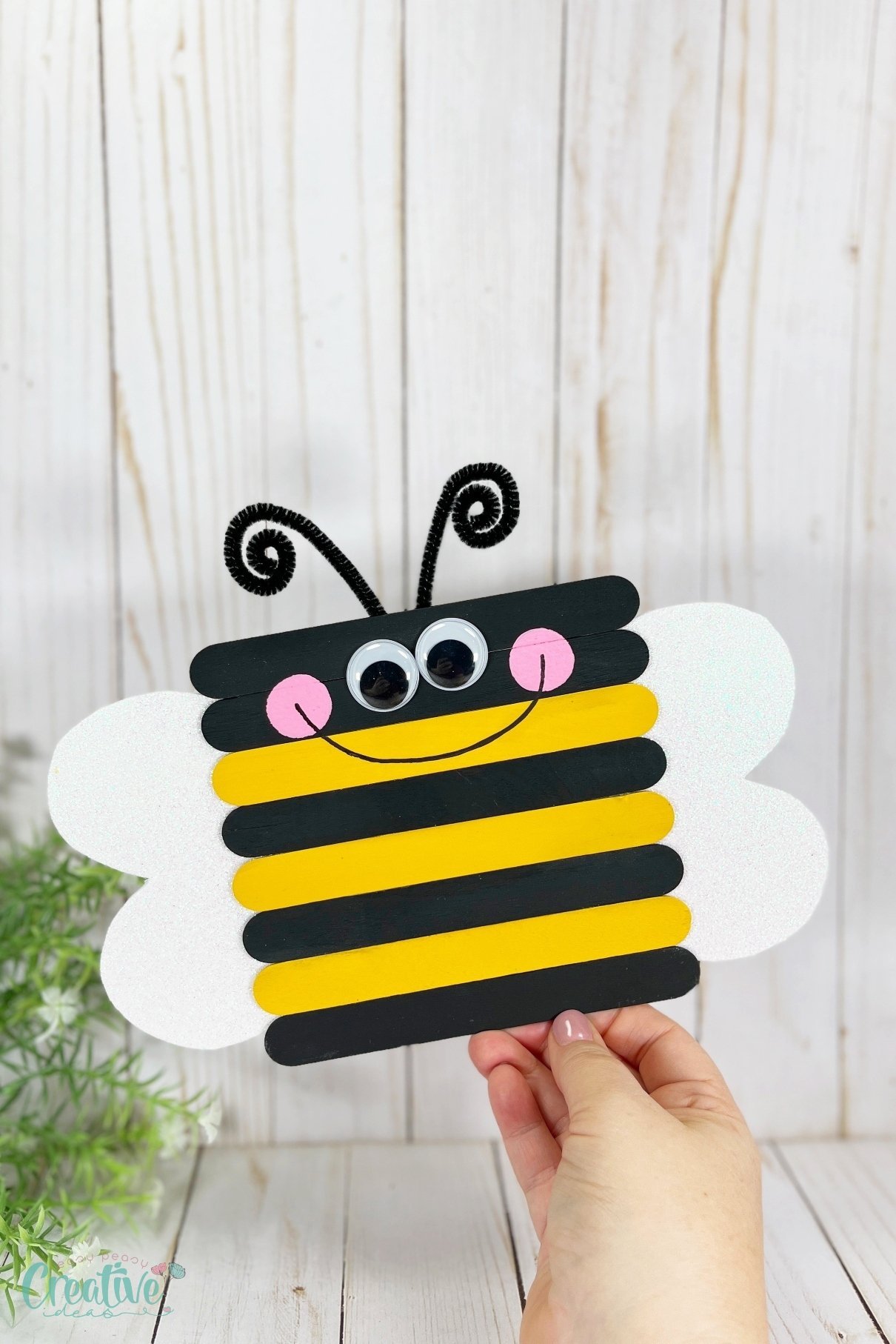 Create adorable bee decorations using simple materials and step-by-step instructions. Let your imagination soar as you bring these charming bees to life! Enjoy the crafting experience!