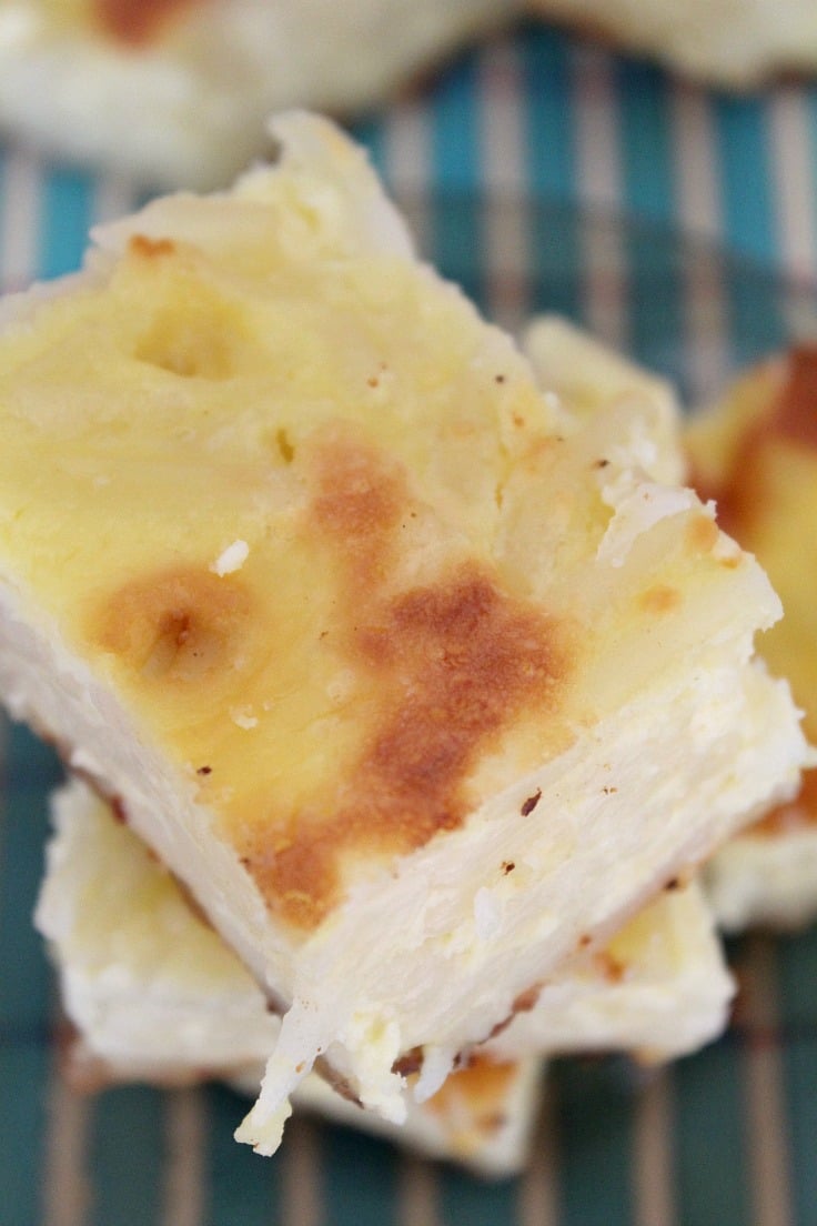 Tasty macaroni cheese pudding, easy to make. Kids and picky eaters will enjoy this comforting dish with sheep's cheese, vanilla, lemon, and scrumptious flavors!
