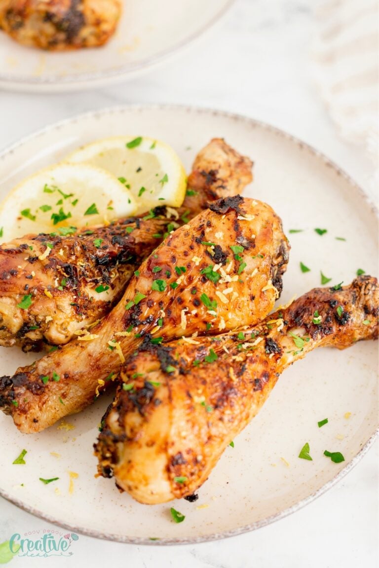 Delicious air fried easy chicken drumsticks, a flavorful and easy comfort food favorite.