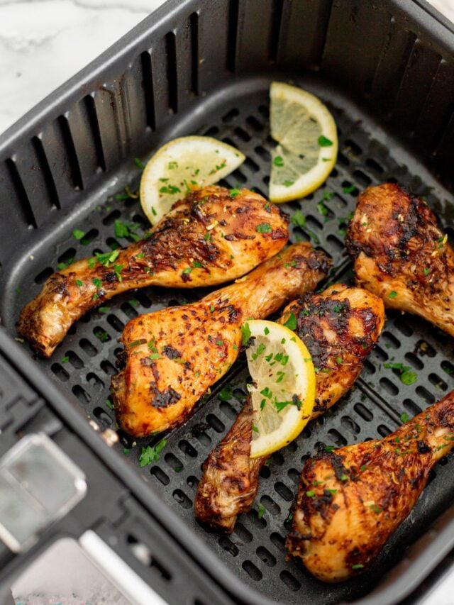 Tasty air fryer lemon chicken drumsticks - a simple yet flavorful addition to any dinner table!