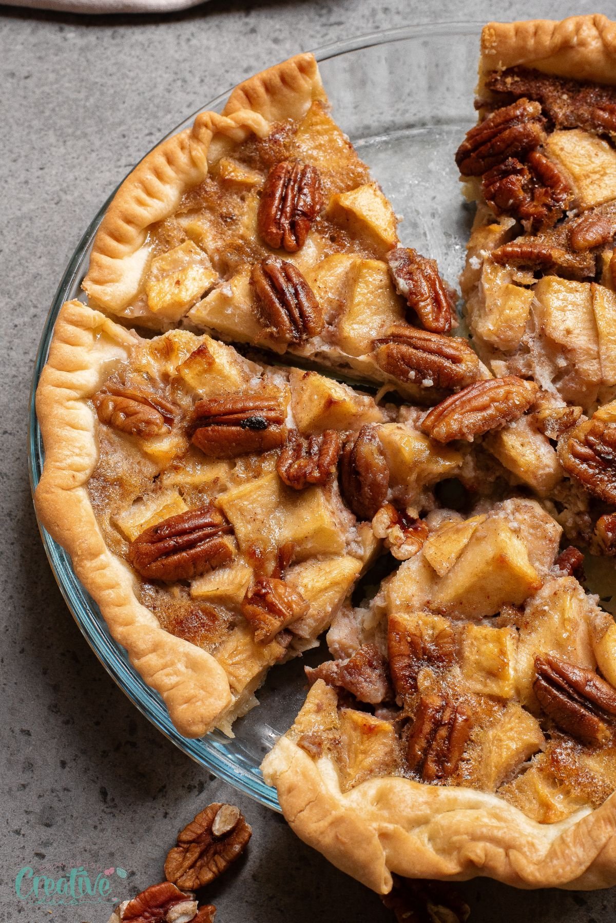 Bourbon pecan pie with apples