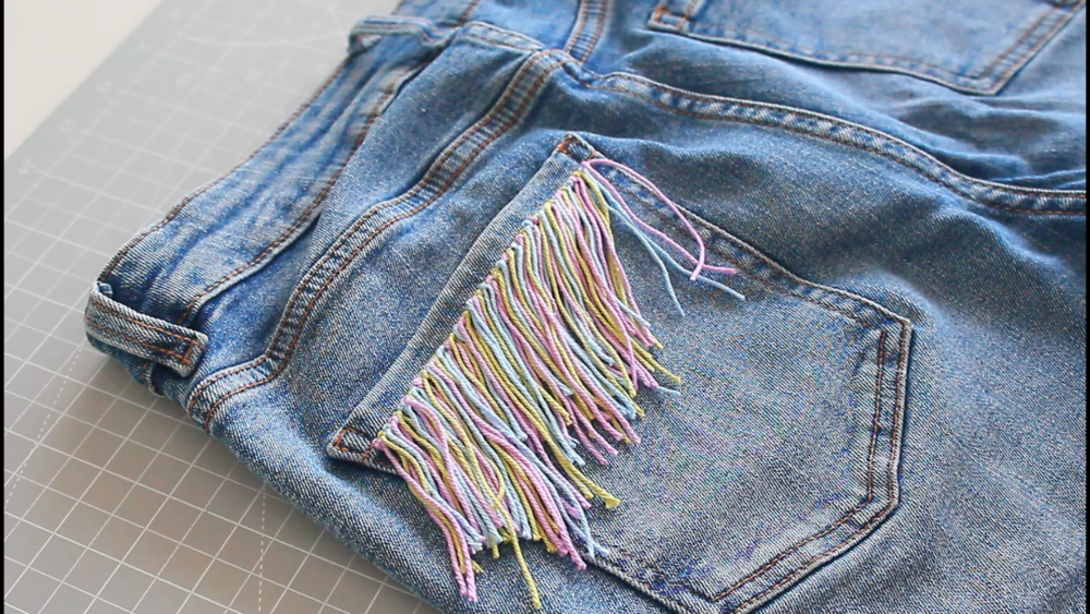 Super Easy Way To Make Fringed Jeans Easy Peasy Creative Ideas super-easy-way-to-make-fringed-jeans-easy-peasy-creative-ideas